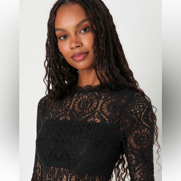 Black Long Sleeve Dress - Picture 3 of 4